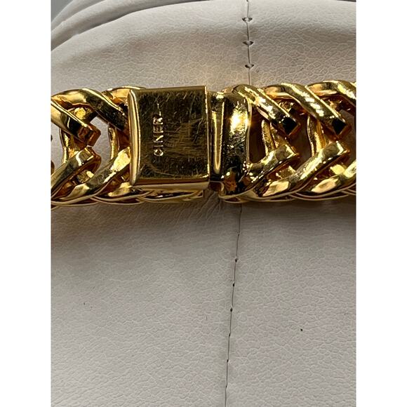 Ciner Authentic Vintage Polished Herringbone Wheat Link Heavy Chain Necklace - Picture 5 of 10